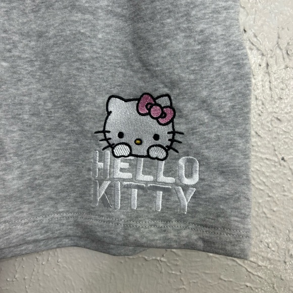 Hello Kitty Gray Skirt - Picture 2 of 4